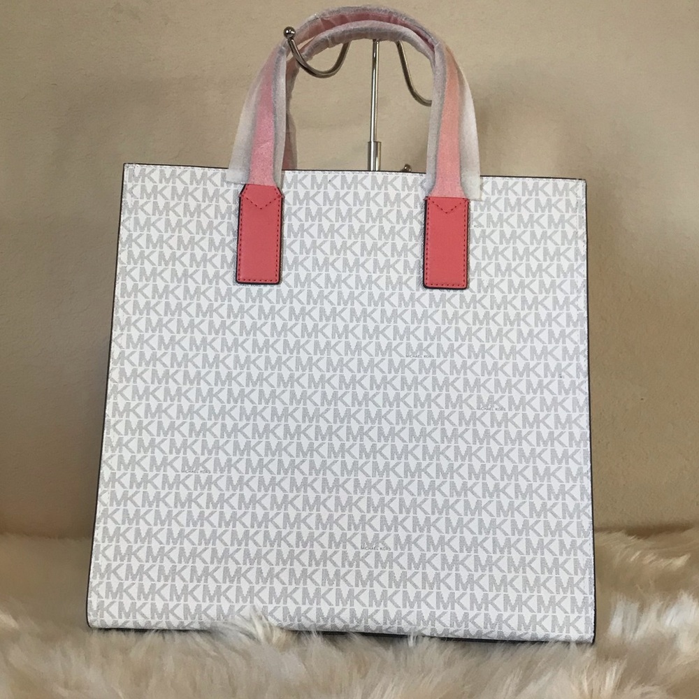 Michael Kors Kenly Large Signature Logo Tape Tote - Picture 2 of 8